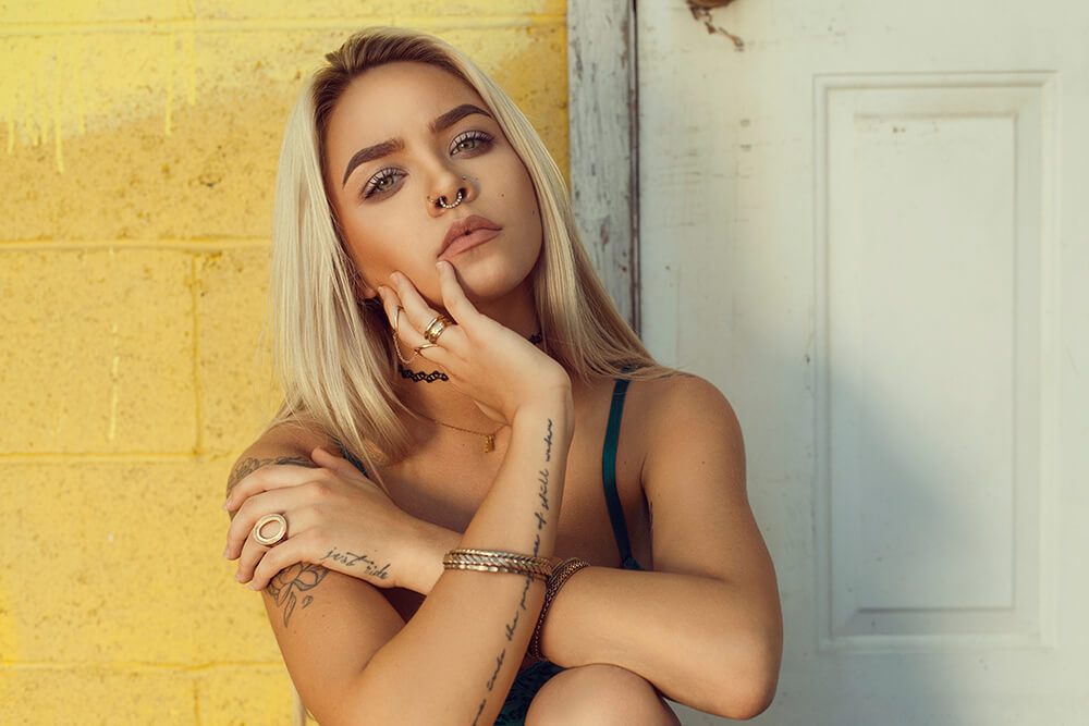 WOMAN WITH NOSE PIERCING